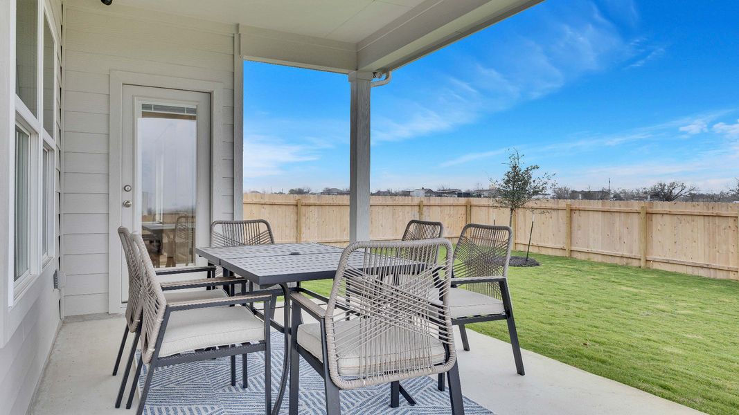 Representative furnished interior of a home built from the Meyerson by DRB Homes in Spring Creek, Taylor (Image 56).