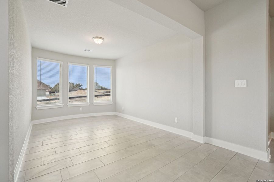 Spacious, unfurnished interior of a new home in Legendary Trails - Premier Series, Cibolo (Image 30).