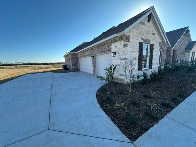 Exterior details and patio area of a home in Fannin Ranch, Leonard (Image 3). Exterior details and patio area of a home in Fannin Ranch, Leonard (Image 3).