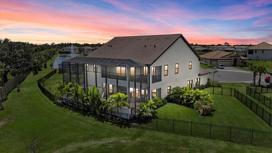 Exterior details and patio area of a home in Crosswind Ranch, Parrish (Image 29).