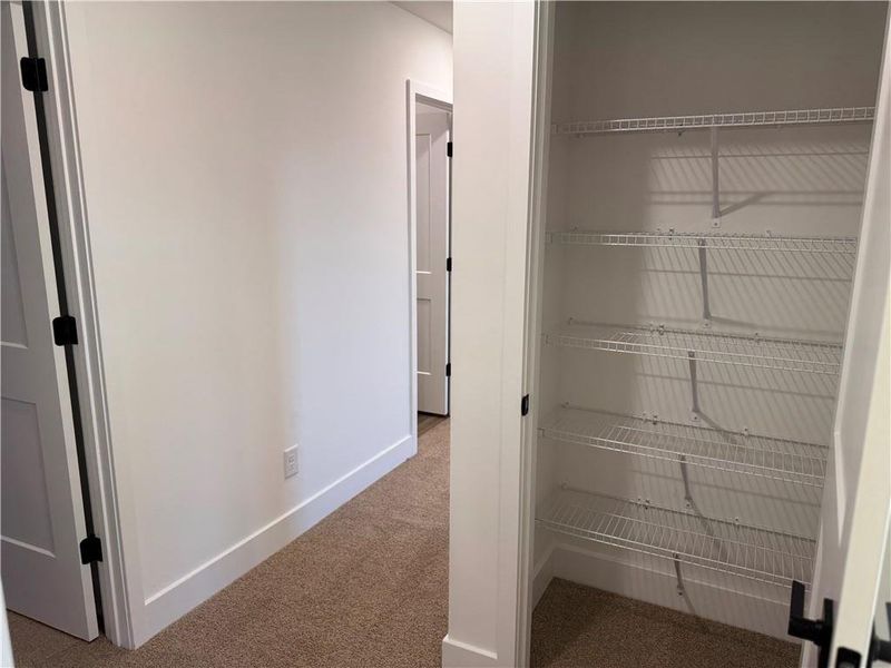 Spacious, unfurnished interior of a new home in Thunder Ridge, Dawsonville (Image 17). Spacious, unfurnished interior of a new home in Thunder Ridge, Dawsonville (Image 17).
