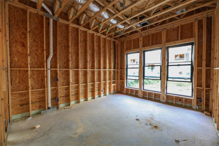 Junior Primary Suite located on the 1st floor behind Family Room features wood floors, walk-in closet & its own separate W/D connections. Perfect 2nd Primary Suite for extended stay guests