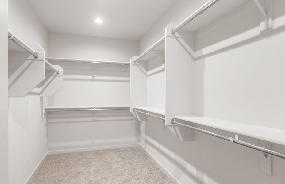 Spacious, unfurnished interior of a new home in Legado West, Queen Creek (Image 27).