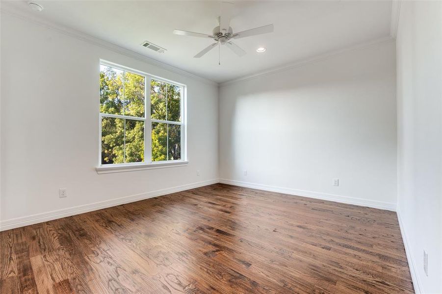 Spacious, unfurnished interior of a new home in , Dallas (Image 27).