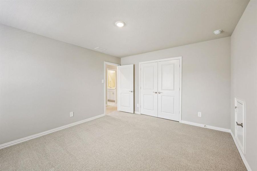 Photo is not of the actual home, but is an inspirational photo of builder’s model home and may depict options, furnishings, and/or decorator features that are not included.