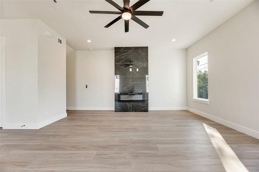 Spacious, unfurnished interior of a new home in , Dallas (Image 30). Spacious, unfurnished interior of a new home in , Dallas (Image 30).