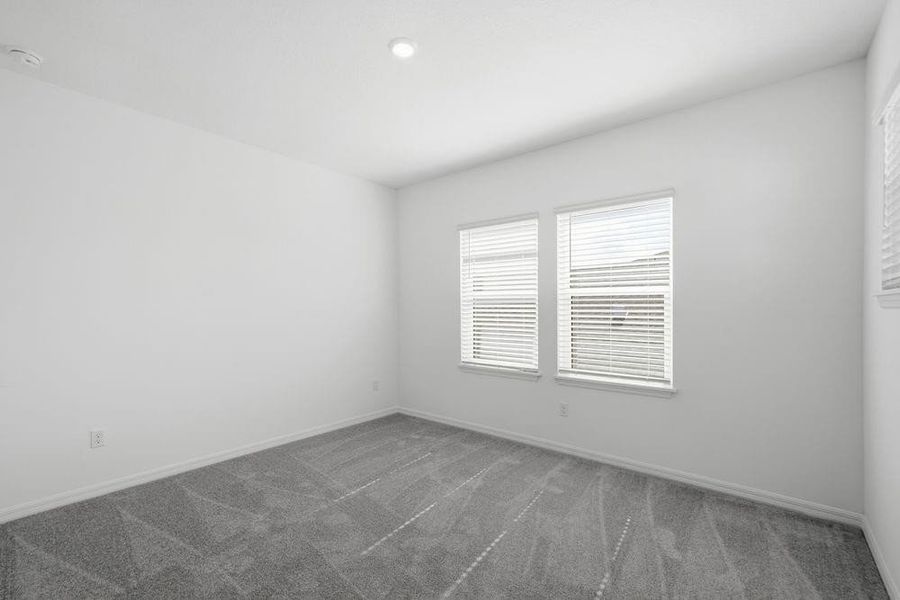 532 SE Ranch Oak Circle ~ Ready Now