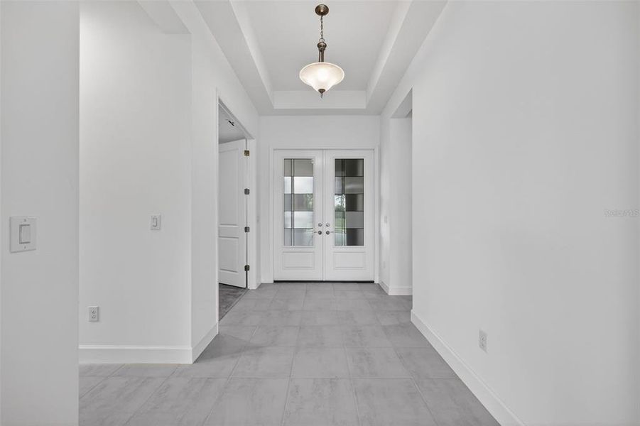 Spacious, unfurnished interior of a new home in Winding Ridge, Wesley Chapel (Image 14).