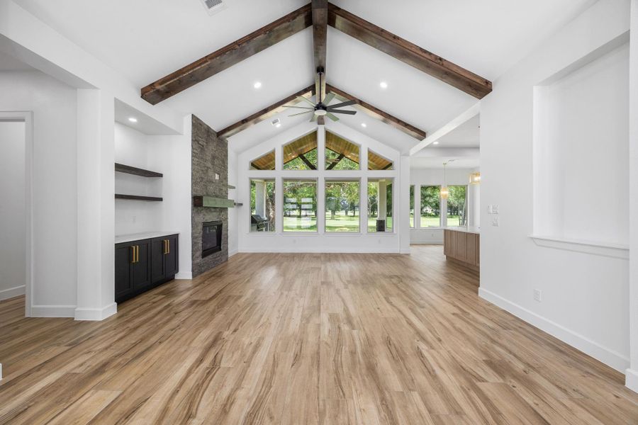 Spacious, unfurnished interior of a new home in , Hempstead (Image 20). Spacious, unfurnished interior of a new home in , Hempstead (Image 20).