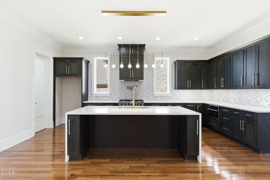 19-web-or-mls-4205 Limerick Dr-19