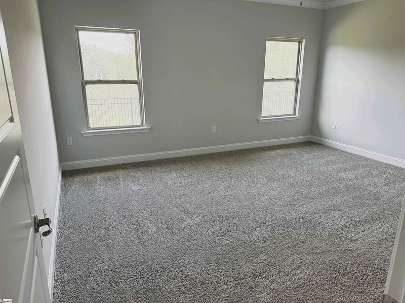Spacious, unfurnished interior of a new home in Bracken Woods, Piedmont (Image 14).