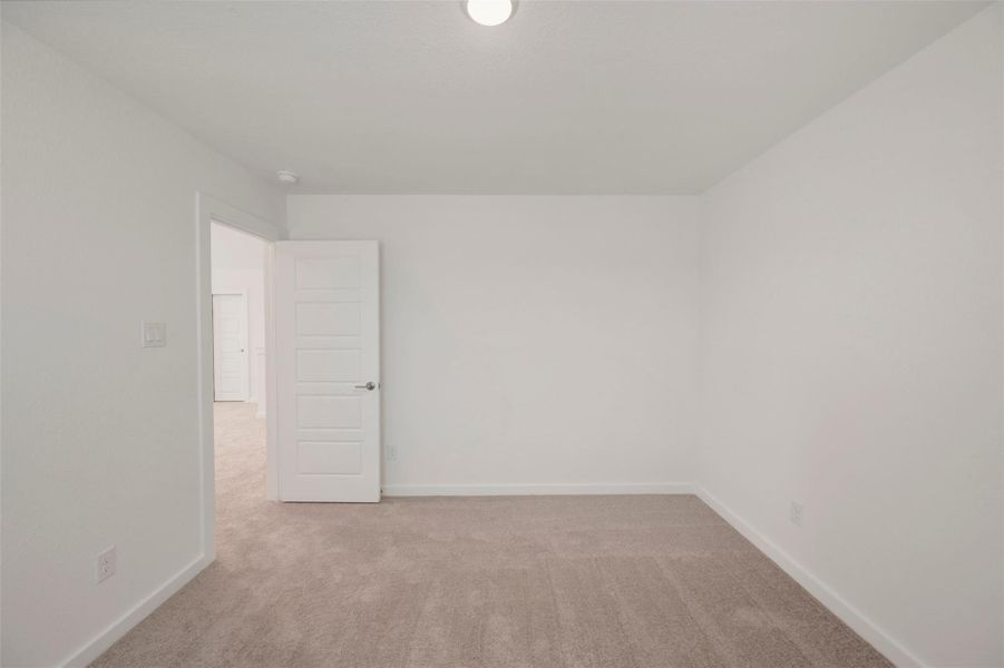 Spacious, unfurnished interior of a new home in Ambrose, La Marque (Image 23).