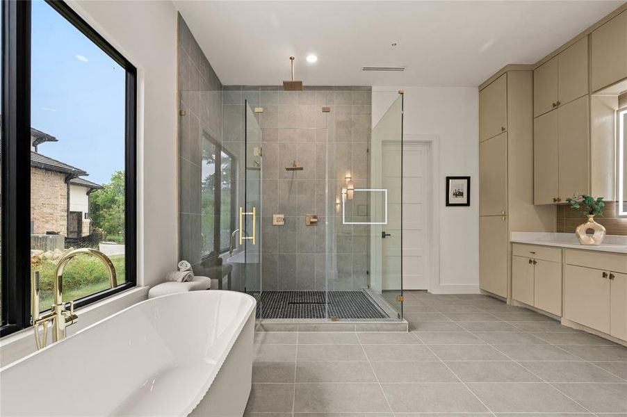 Furnished interior view inside a new home in , Southlake (Image 8).