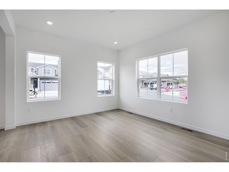 Spacious, unfurnished interior of a new home in Timber Lark, Fort Collins (Image 15).