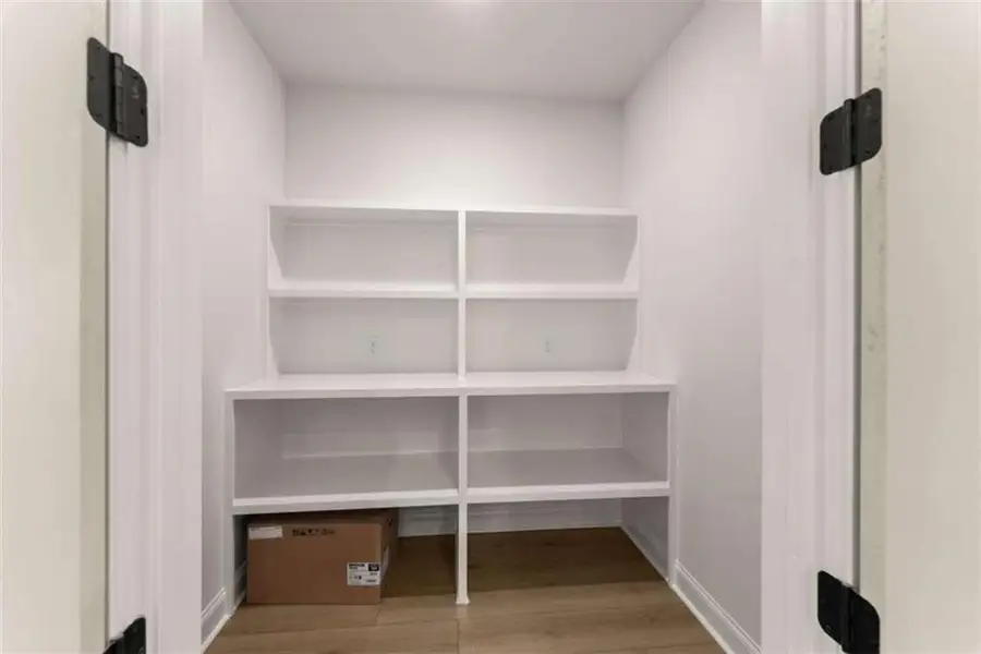 Spacious, unfurnished interior of a new home in , Clarkesville (Image 37).