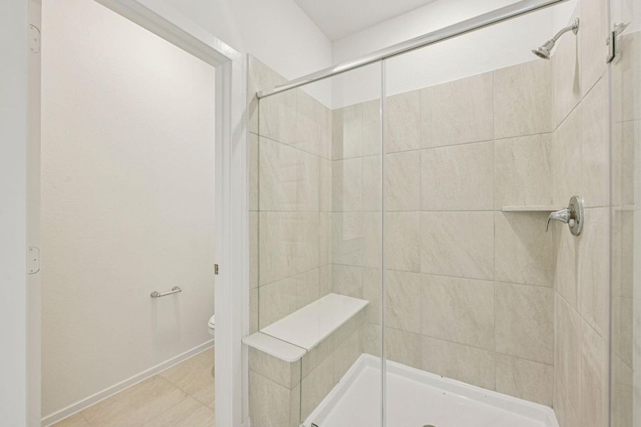 Photo is not of the actual home, but is an inspirational photo of builder’s model home and may depict options, furnishings, and/or decorator features that are not included Photo is not of the actual home, but is an inspirational photo of builder’s model home and may depict options, furnishings, and/or decorator features that are not included