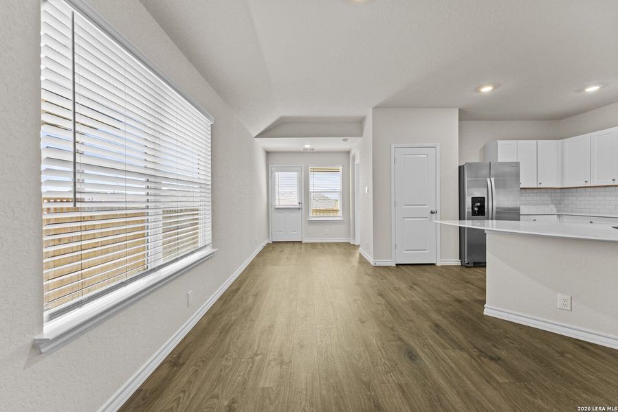 Spacious, unfurnished interior of a new home in Stonehill, San Antonio (Image 20). Spacious, unfurnished interior of a new home in Stonehill, San Antonio (Image 20).