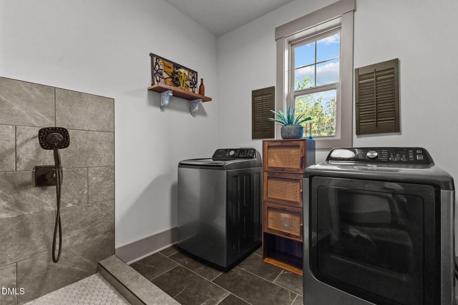 23-web-or-mls-AZ3A8443