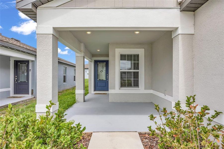 Exterior details and patio area of a home in Gum Lake Preserve, Lake Alfred (Image 4).