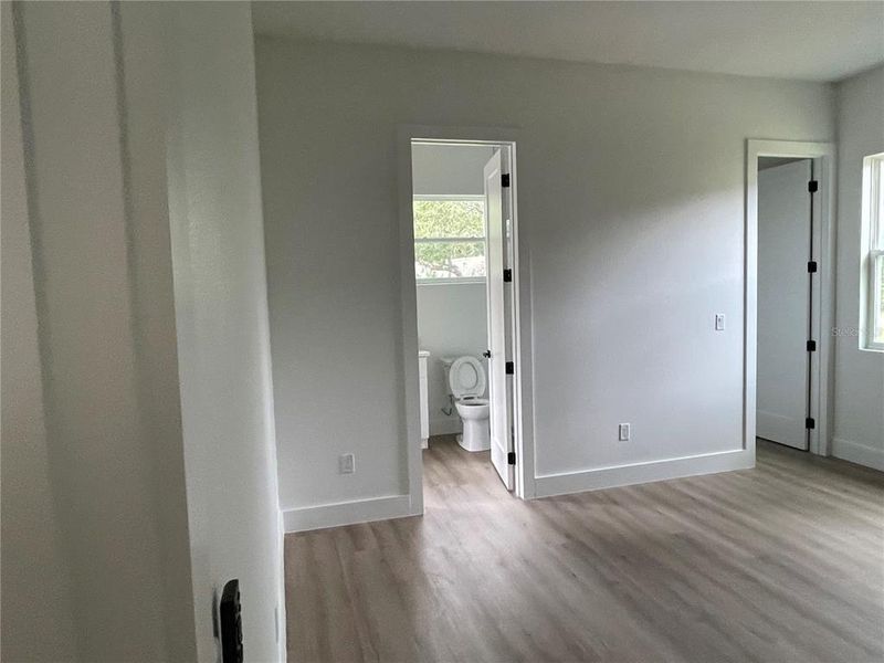 Spacious, unfurnished interior of a new home in , Eustis (Image 47).