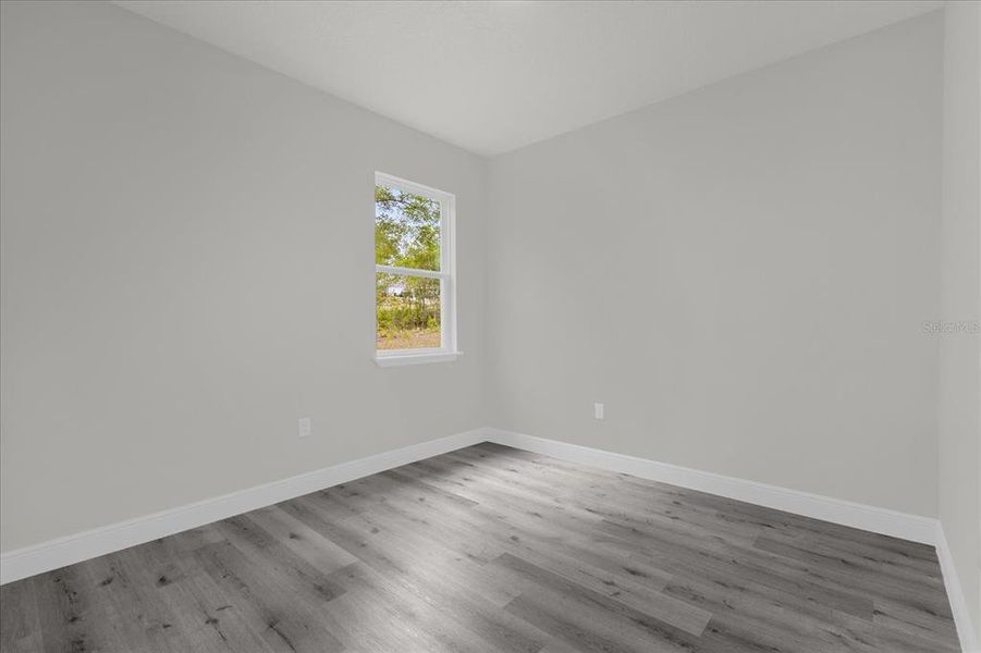Spacious, unfurnished interior of a new home in , Dunnellon (Image 21).