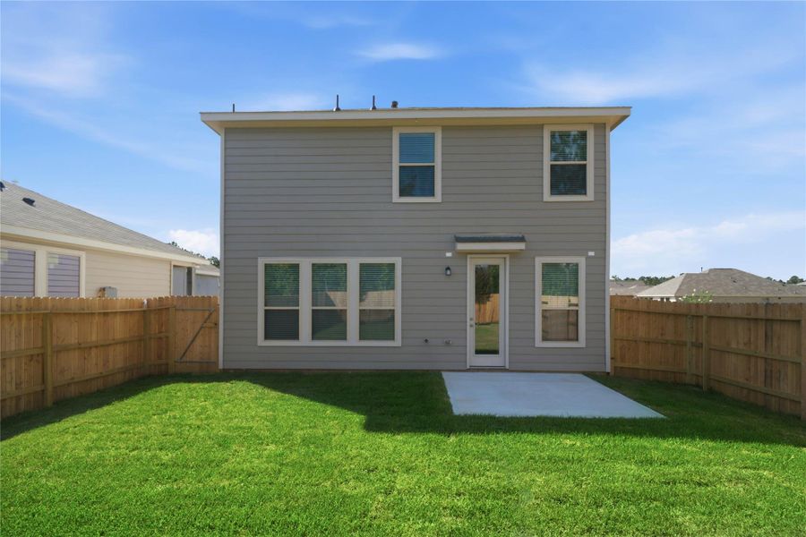 Come explore this expansive backyard featuring a patio slab—perfect for outdoor living! There's ample space for kids to play and adults to unwind. Ideal for patio furniture, a BBQ pit, and so much more—the possibilities are endless! Come explore this expansive backyard featuring a patio slab—perfect for outdoor living! There's ample space for kids to play and adults to unwind. Ideal for patio furniture, a BBQ pit, and so much more—the possibilities are endless!
