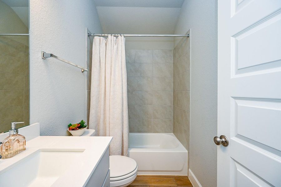 Image 32 of a home in The Grand Prairie 40'. Image 32 of a home in The Grand Prairie 40'.