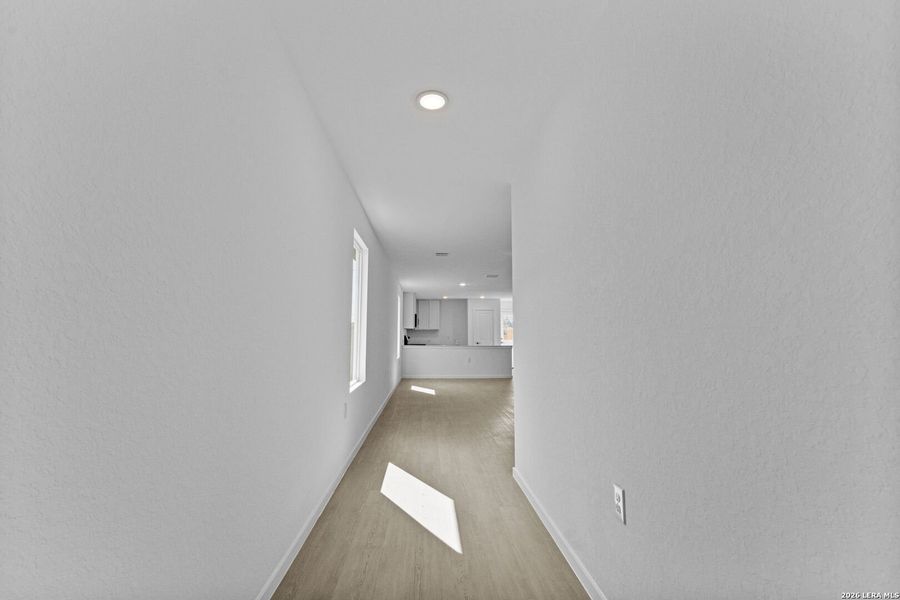 Spacious, unfurnished interior of a new home in Somerset Meadows, San Antonio (Image 10). Spacious, unfurnished interior of a new home in Somerset Meadows, San Antonio (Image 10).