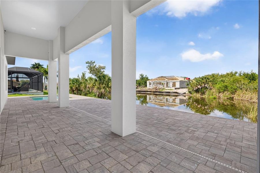 Exterior details and patio area of a home in , Port Charlotte (Image 25).
