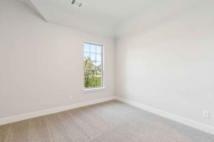Spacious, unfurnished interior of a new home in Ellis Ranch Estates, Waxahachie (Image 16). Spacious, unfurnished interior of a new home in Ellis Ranch Estates, Waxahachie (Image 16).