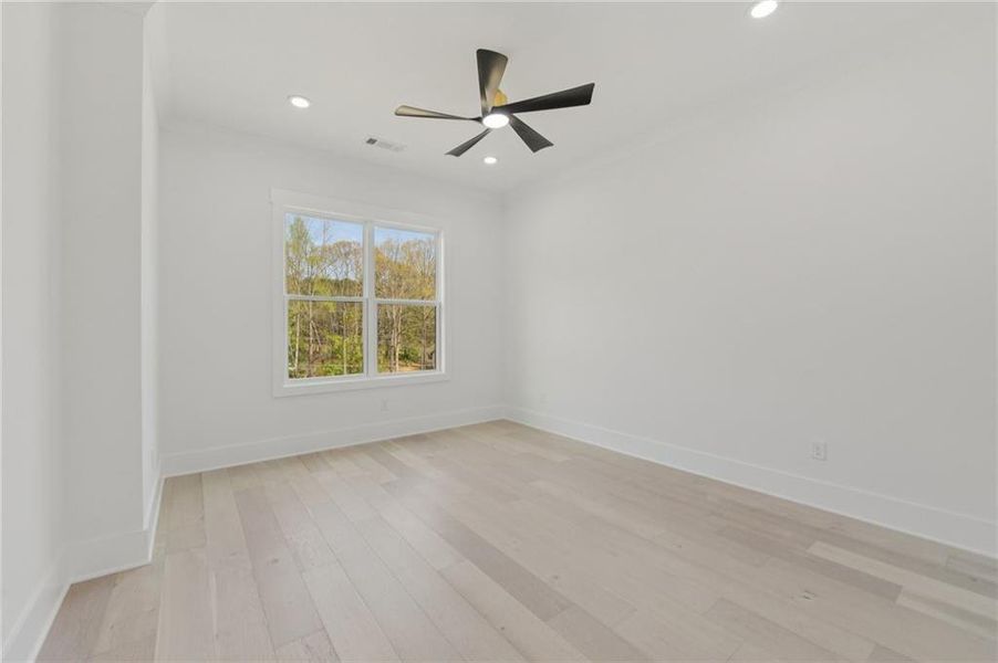 Spacious, unfurnished interior of a new home in , Grayson (Image 38).