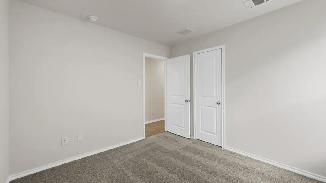 Spacious, unfurnished interior of a new home in Wildcat Ranch, Crandall (Image 28).