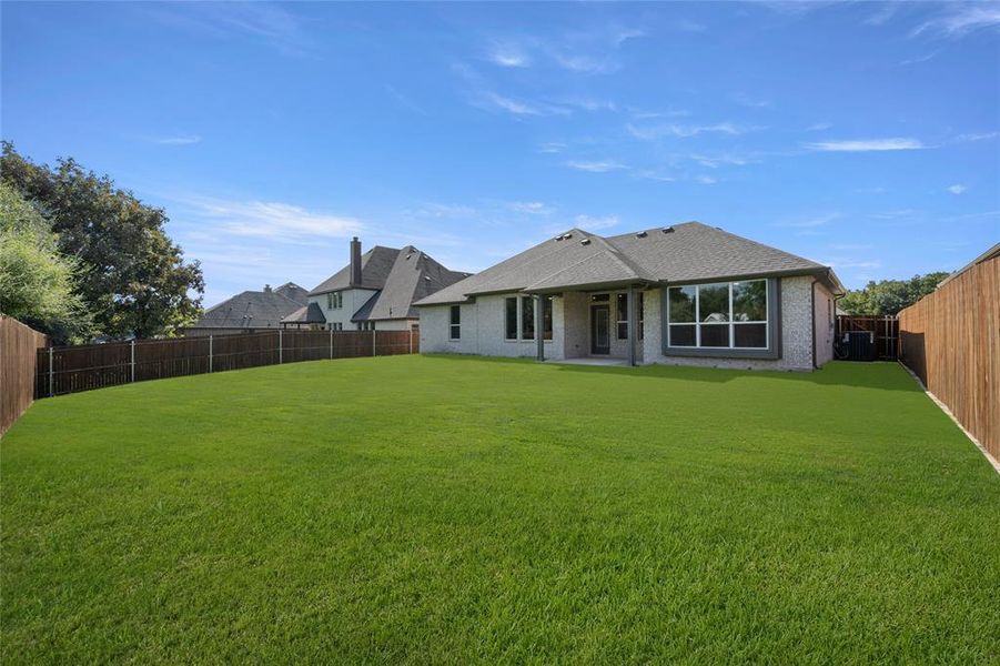 Exterior details and patio area of a home in Massey Meadows, Midlothian (Image 3). Exterior details and patio area of a home in Massey Meadows, Midlothian (Image 3).