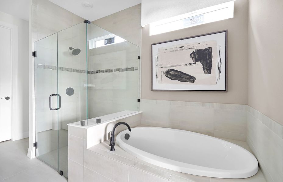 Mystique Grand | Owner's Bathroom Mystique Grand | Owner's Bathroom