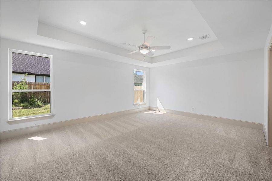 Spacious, unfurnished interior of a new home in Bentwater, Montgomery (Image 16).