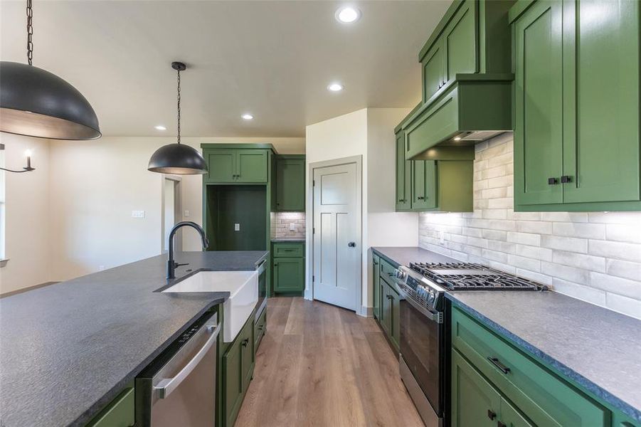 Furnished interior view inside a new home in , Abilene (Image 17).
