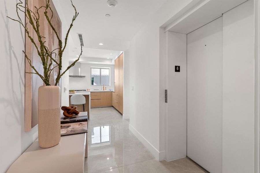 PRIVATE ELEVATOR ENTRY