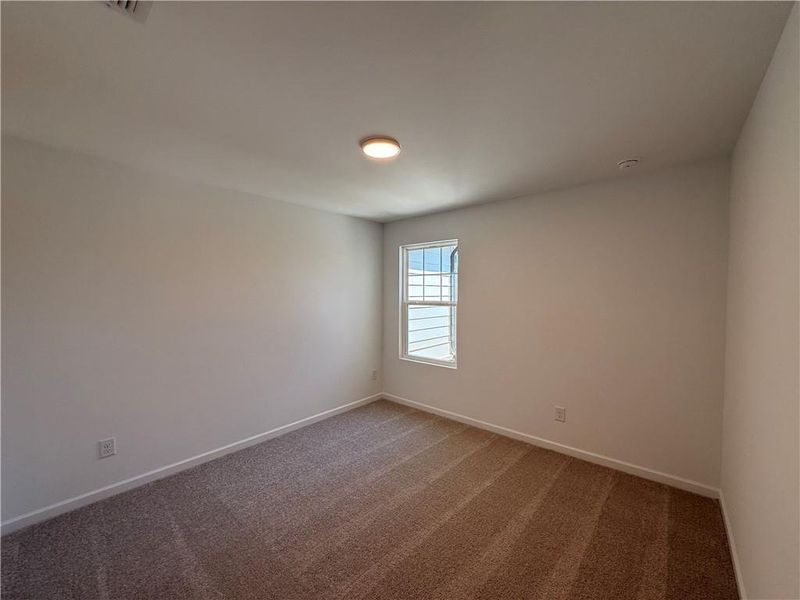 Spacious, unfurnished interior of a new home in Leydenview, Mableton (Image 36).