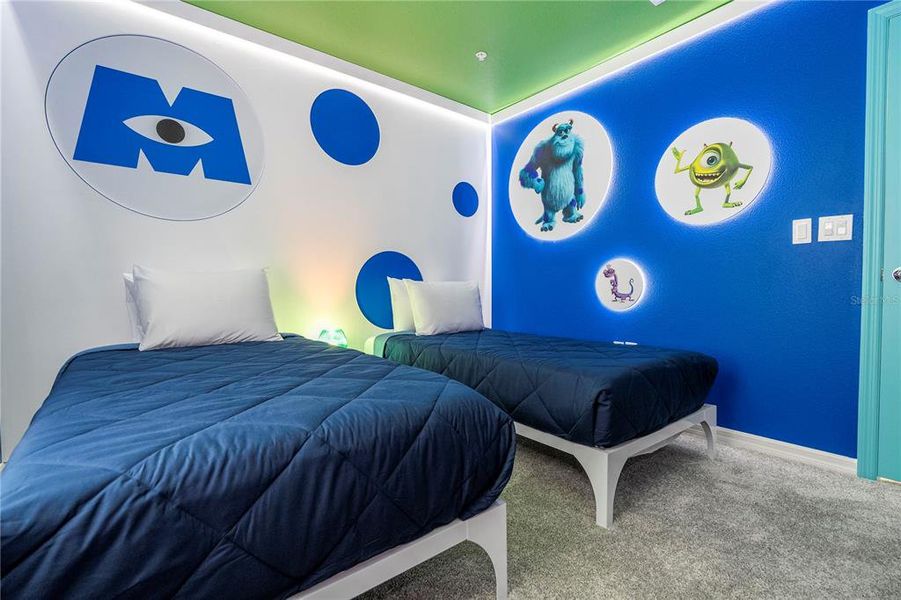 Furnished interior view inside a new home in Windsor Cay Resort, Clermont (Image 40).