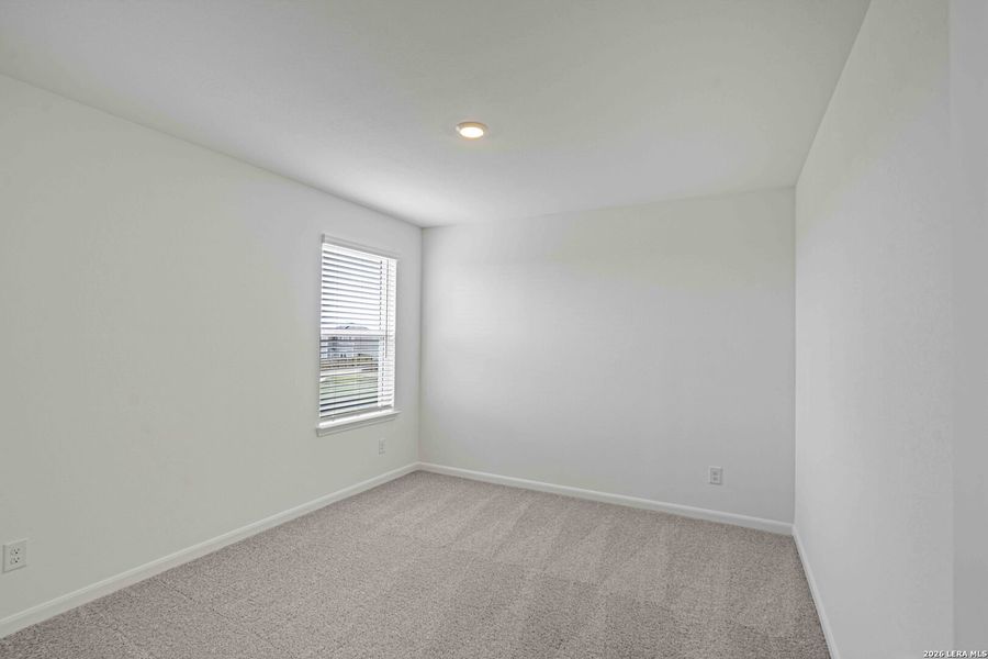 Spacious, unfurnished interior of a new home in , San Antonio (Image 13).