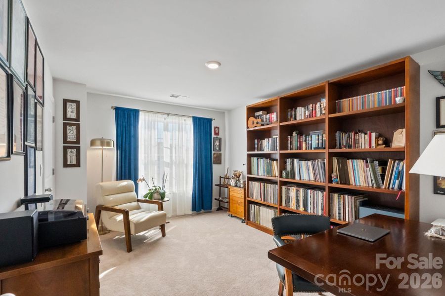 Furnished interior view inside a new home in Sylvan Creek, Denver (Image 35).