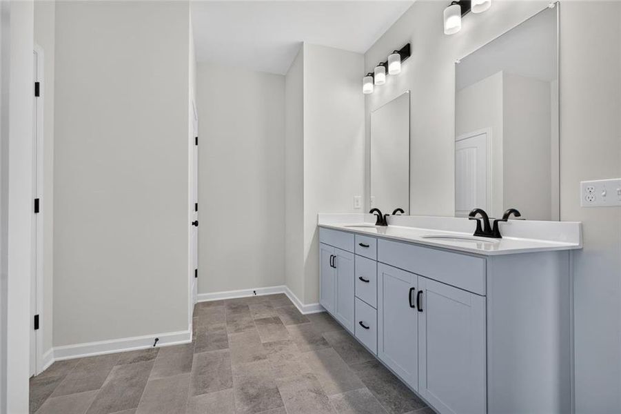 Furnished interior view inside a new home in Saddle Ridge, Calhoun (Image 7).