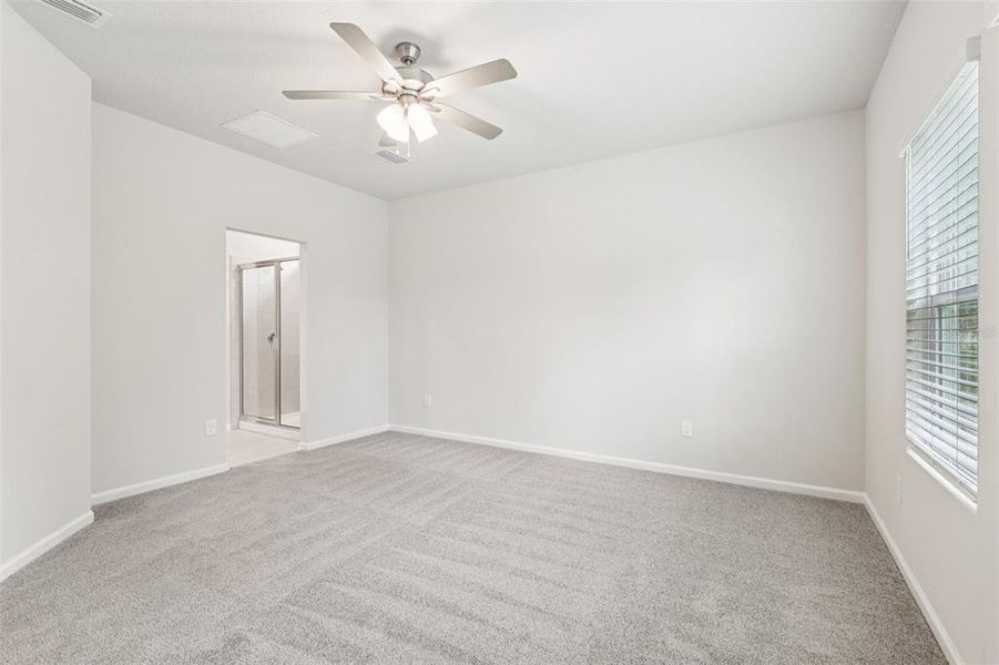 Spacious, unfurnished interior of a new home in , Palm Coast (Image 35).
