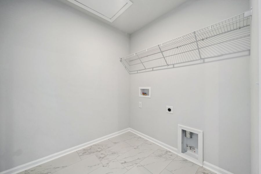 Spacious, unfurnished interior of a new home in Madison at Buice Lake, Acworth (Image 147).