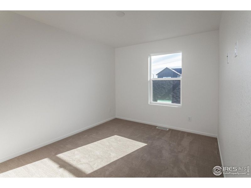 Spacious, unfurnished interior of a new home in , Fort Collins (Image 23).
