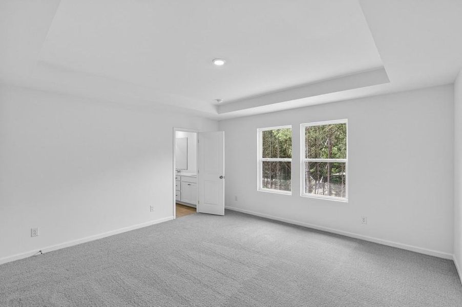 Spacious, unfurnished interior of a new home in Heritage River, Euharlee (Image 13).