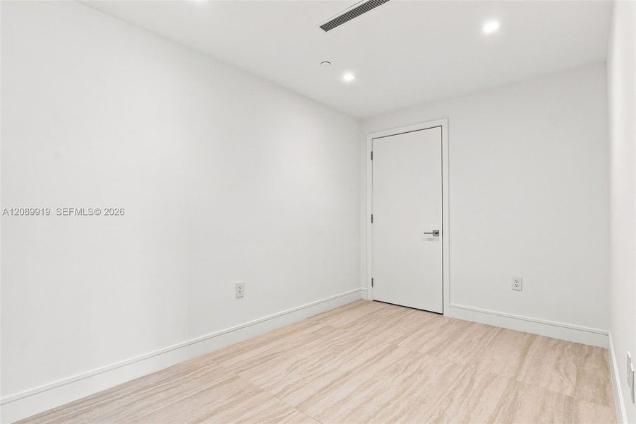 Spacious, unfurnished interior of a new home in , North Miami (Image 24).