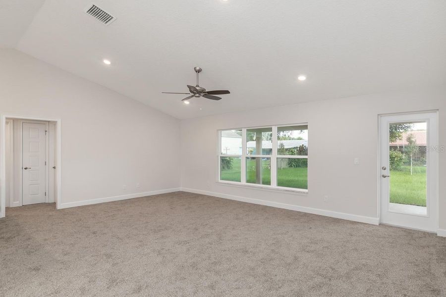 Spacious, unfurnished interior of a new home in Palm Coast, Palm Coast (Image 16).