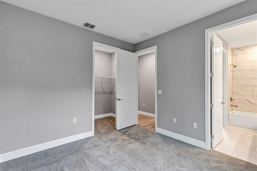 Spacious, unfurnished interior of a new home in , Homosassa (Image 39). Spacious, unfurnished interior of a new home in , Homosassa (Image 39).