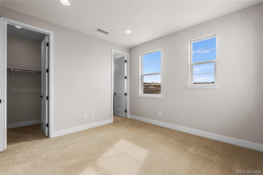Spacious, unfurnished interior of a new home in Luxe at The Canyons, Castle Pines (Image 25).